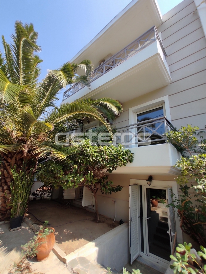 property-img